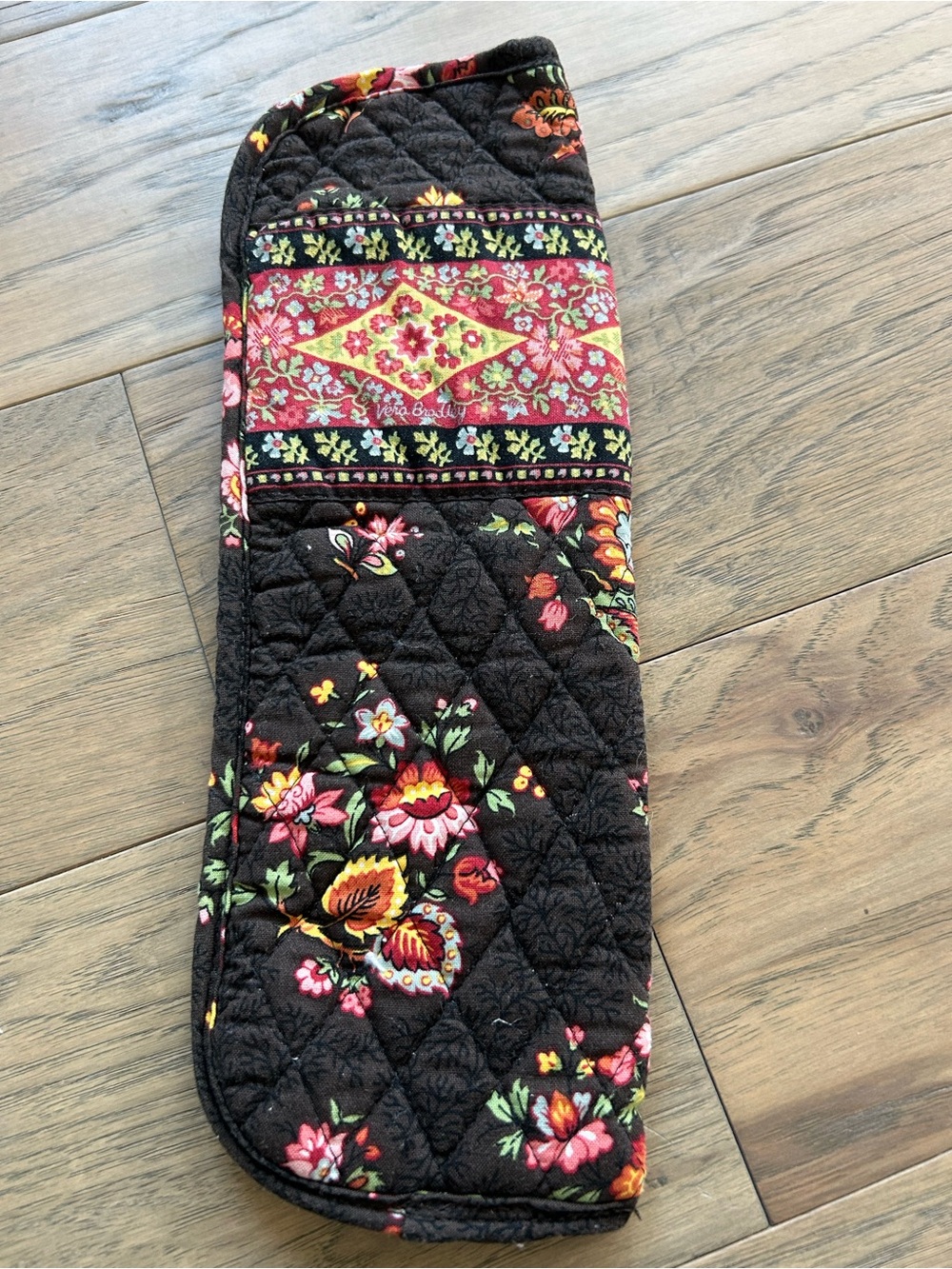 Vintage Vera Bradley Floral “Chocolat” Pattern Quilted Flat Iron Cover Retired